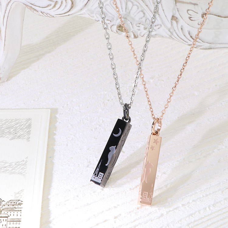 white clover ステンレスペアネックレス 4SUP060GO-BK