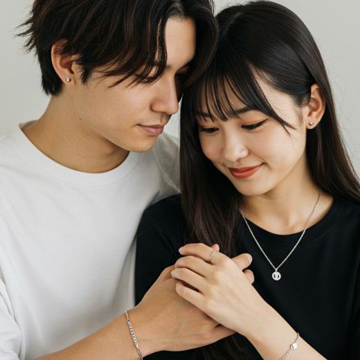 ペアシルバーピアス(片耳用)