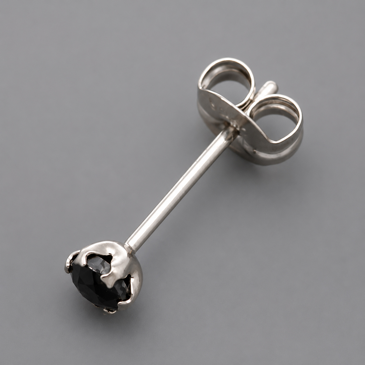 プラチナピアス(片耳用)