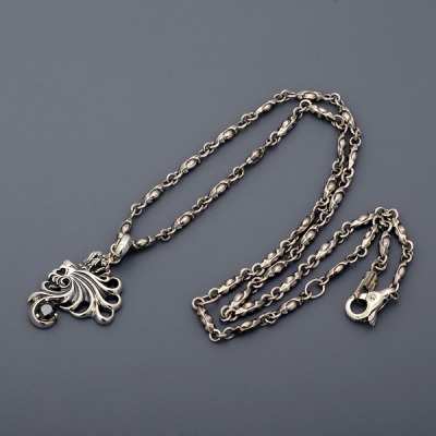 シルバーネックレス