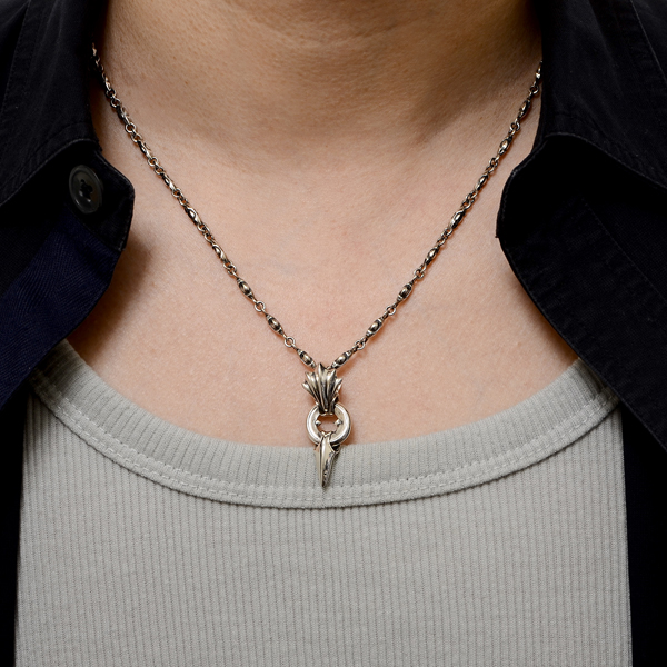 シルバーネックレス