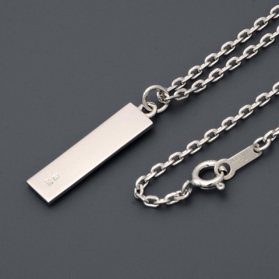 シルバーネックレス