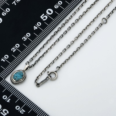 シルバーネックレス