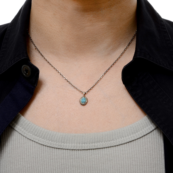 シルバーネックレス