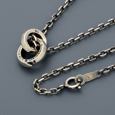 シルバーネックレス