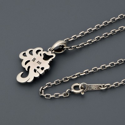 シルバーネックレス