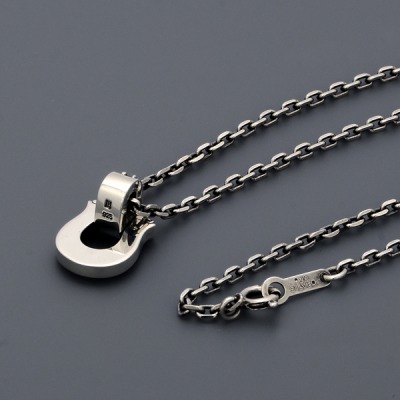 シルバーネックレス