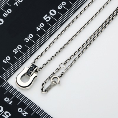 シルバーネックレス