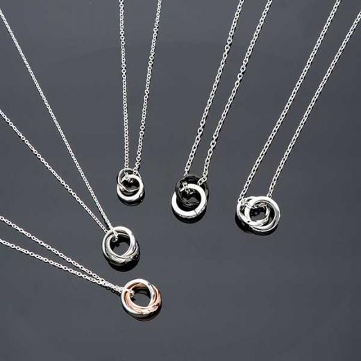 シルバーネックレス