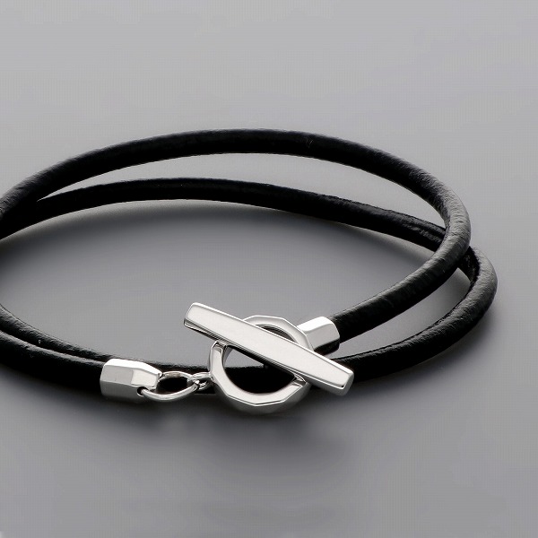 レザーブレスレット