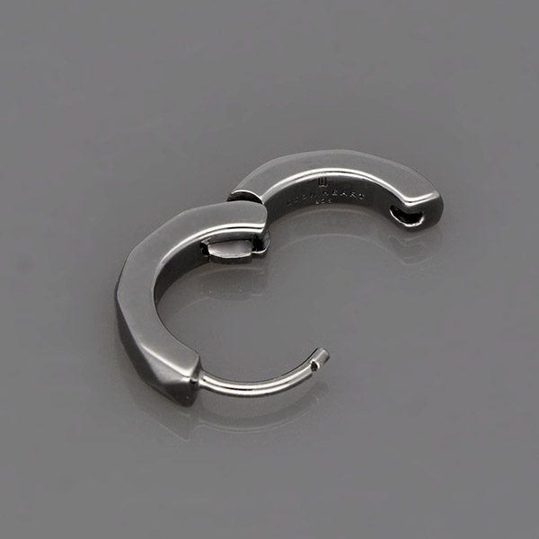 シルバーピアス