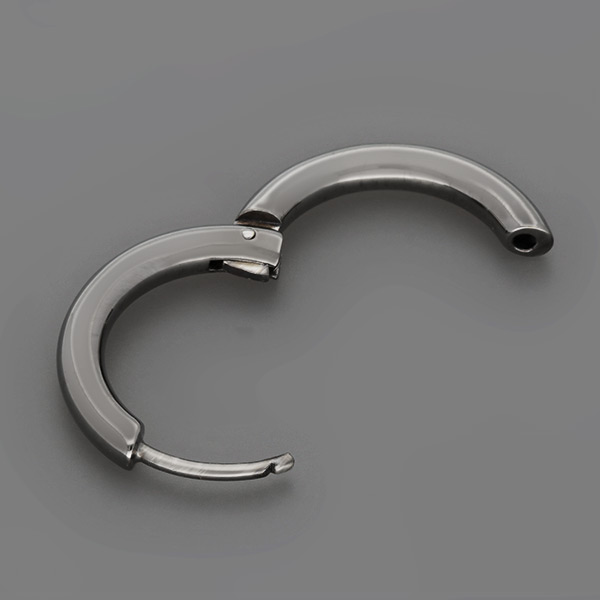 シルバーピアス