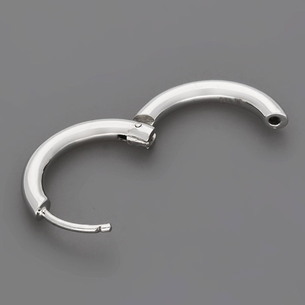 シルバーピアス