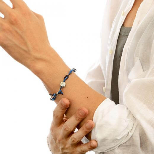 レザーブレスレット