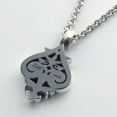 シルバーネックレス