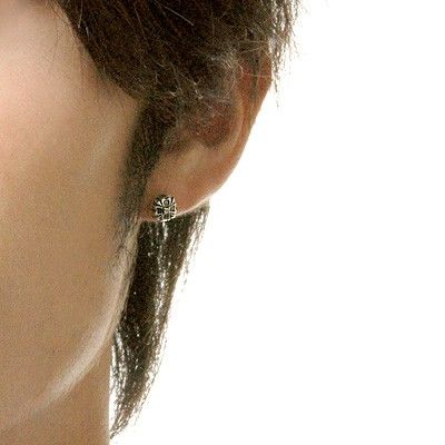 シルバースタッドピアス(片耳用)