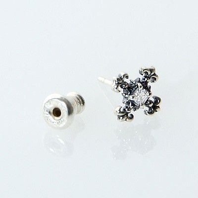 シルバースタッドピアス(片耳用)