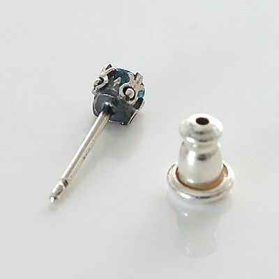 シルバースタッドピアス(片耳用)