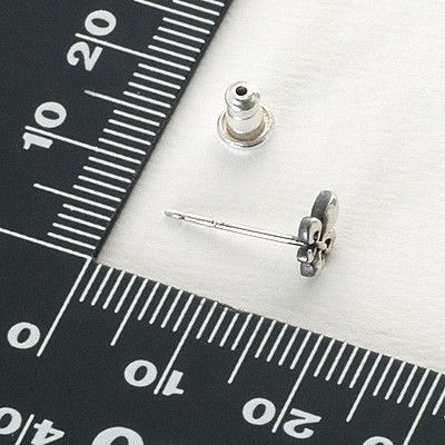 シルバースタッドピアス(片耳用)