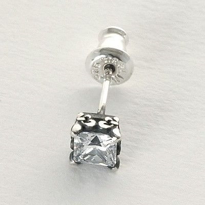 シルバースタッドピアス(片耳用)