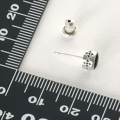 シルバースタッドピアス(片耳用)