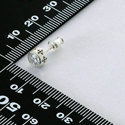 シルバースタッドピアス(片耳用)