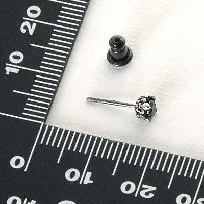 シルバースタッドピアス(片耳用)