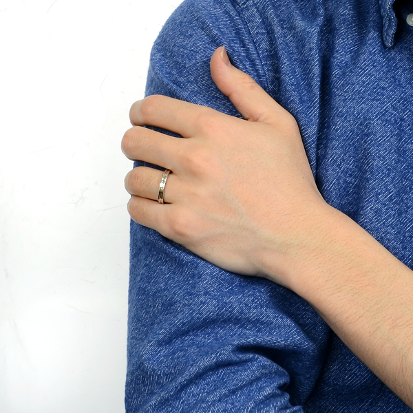 ホワイトゴールドリング