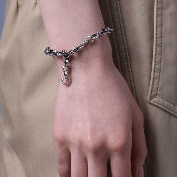 シルバーブレスレット