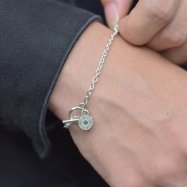 シルバーブレスレット