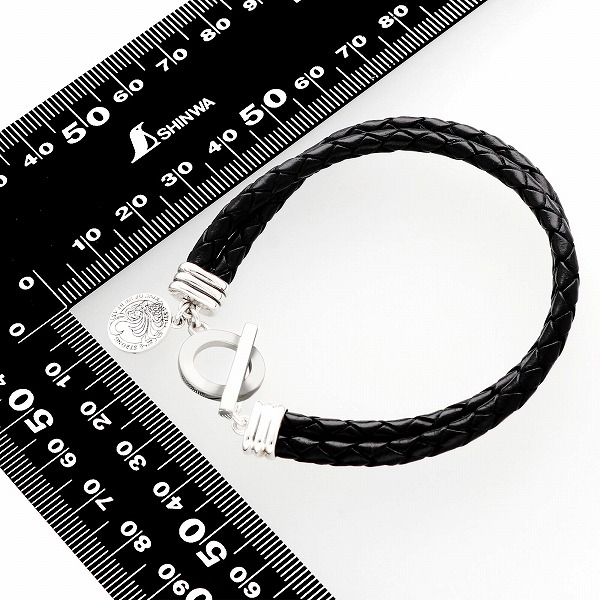 レザーブレスレット