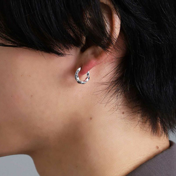 シルバーピアス