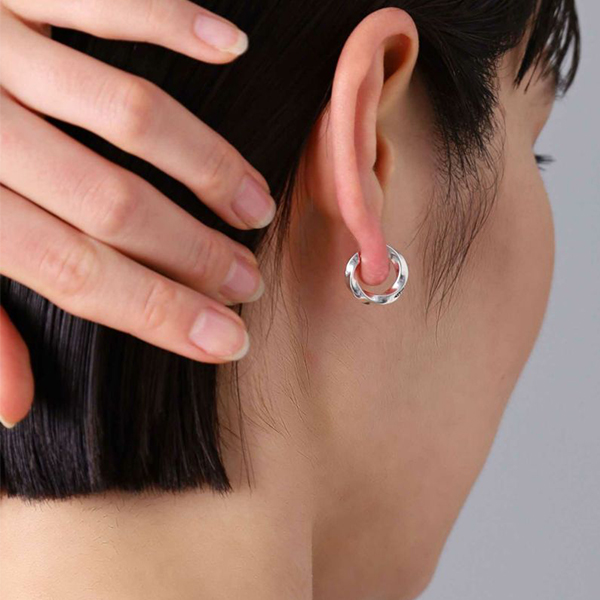 シルバーピアス