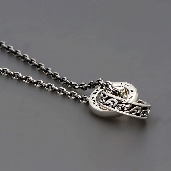 シルバーネックレス