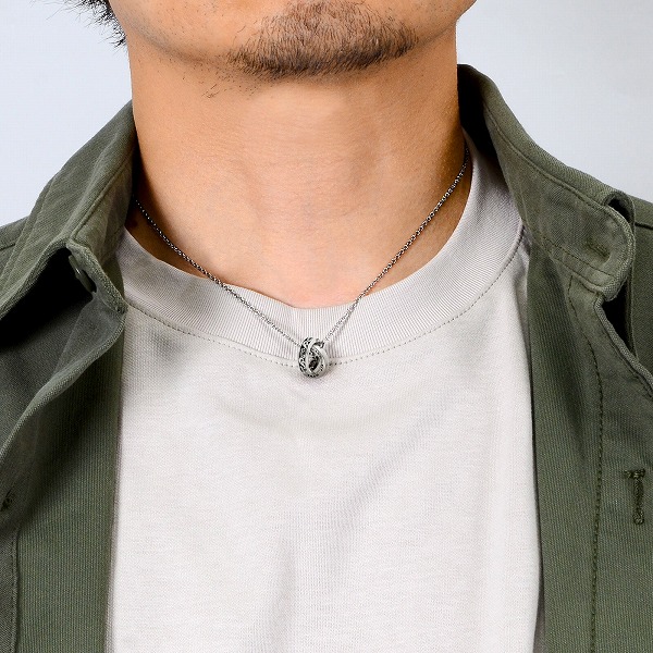 シルバーネックレス