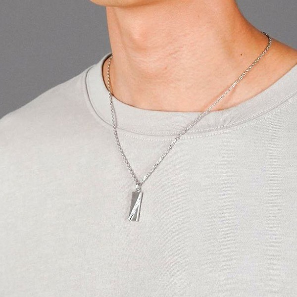 シルバーネックレス