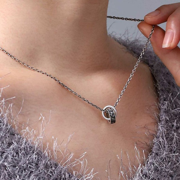 シルバーネックレス