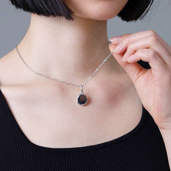 シルバーネックレス