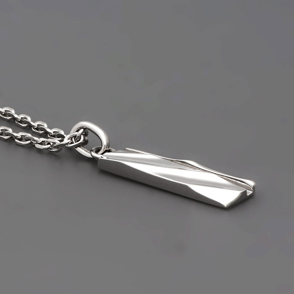 シルバーネックレス