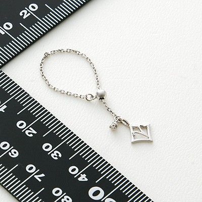 ホワイトゴールドリング