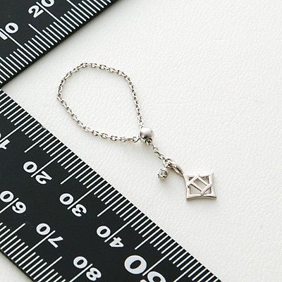 ホワイトゴールドリング