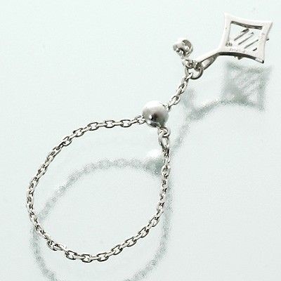 ホワイトゴールドリング