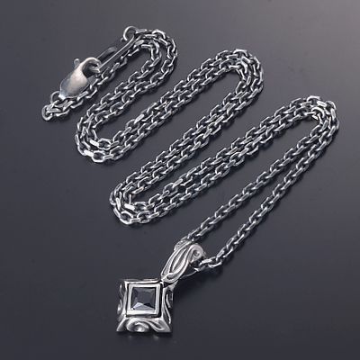 シルバーネックレス