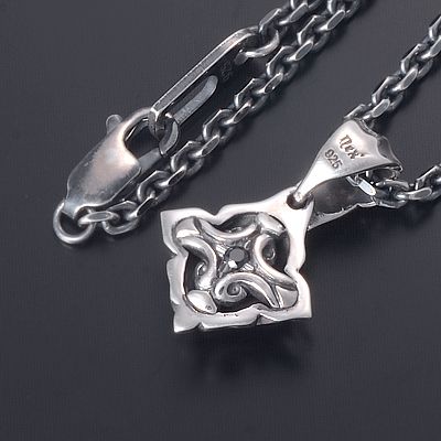 シルバーネックレス