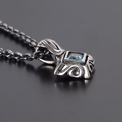 シルバーネックレス