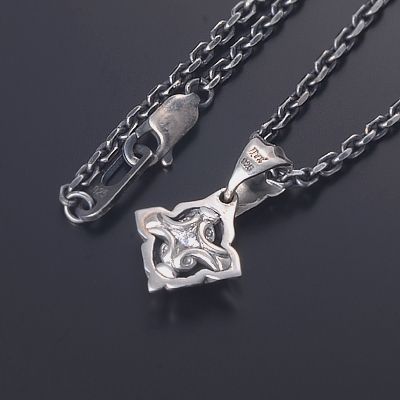 シルバーネックレス