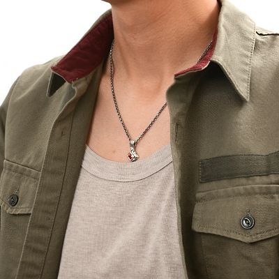 シルバーネックレス