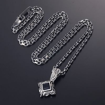 シルバーネックレス