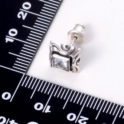 シルバースタッドピアス(片耳用)