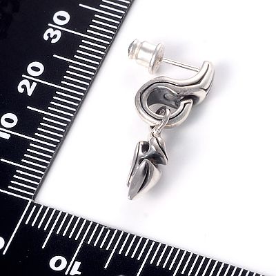 シルバースタッドピアス(片耳用)